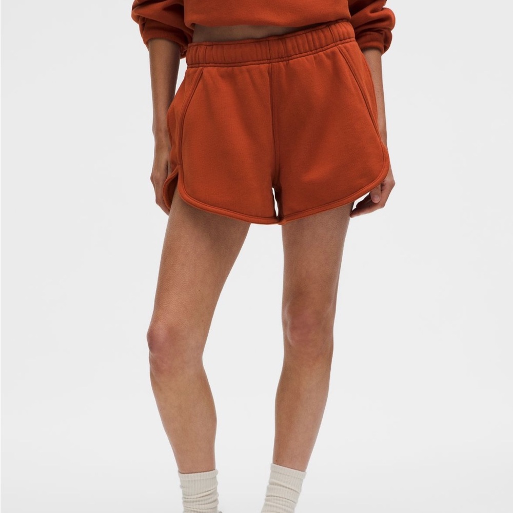 Scuba Mid-Rise Oversized Short 3" Trim